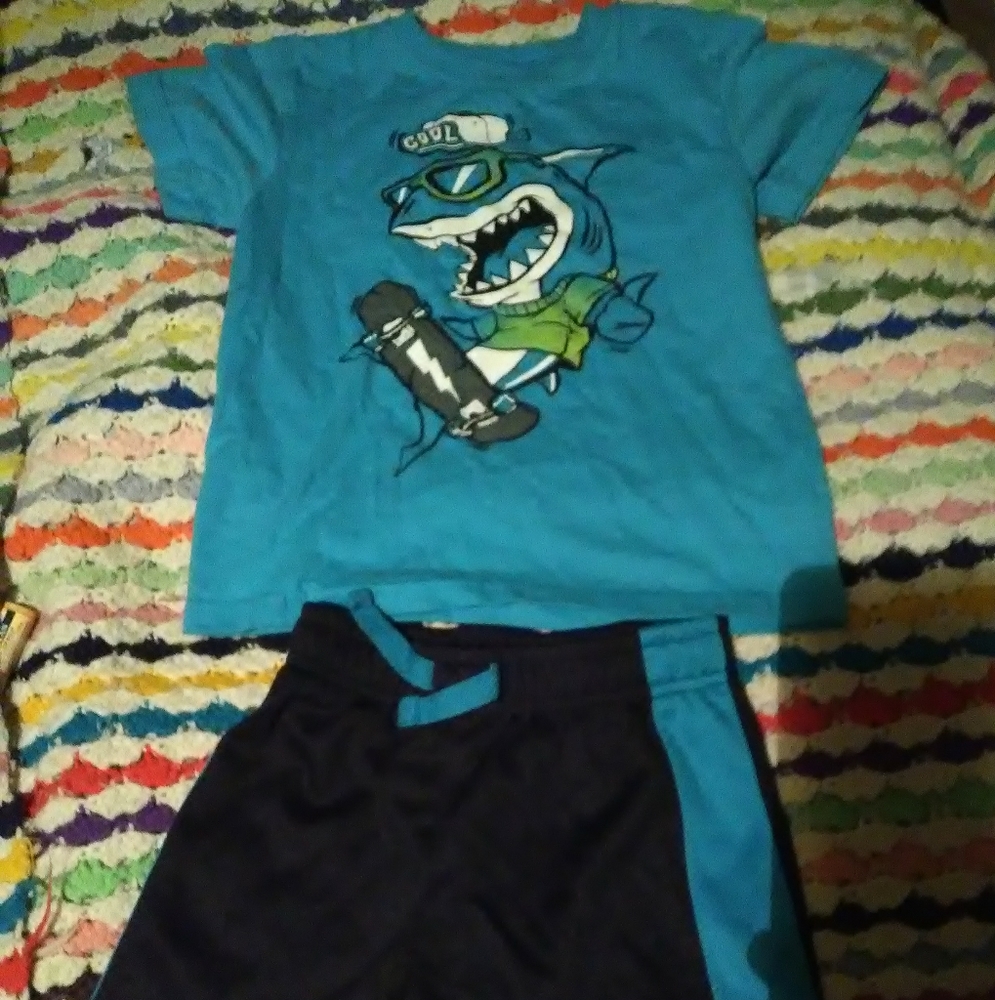 T-shirt w/ Matching Shorts